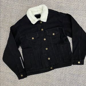 SIZE SMALL Black denim jacket plush lining
